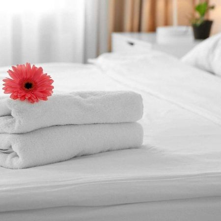 Sun Plaza Motel Silver Springs Buitenkant foto