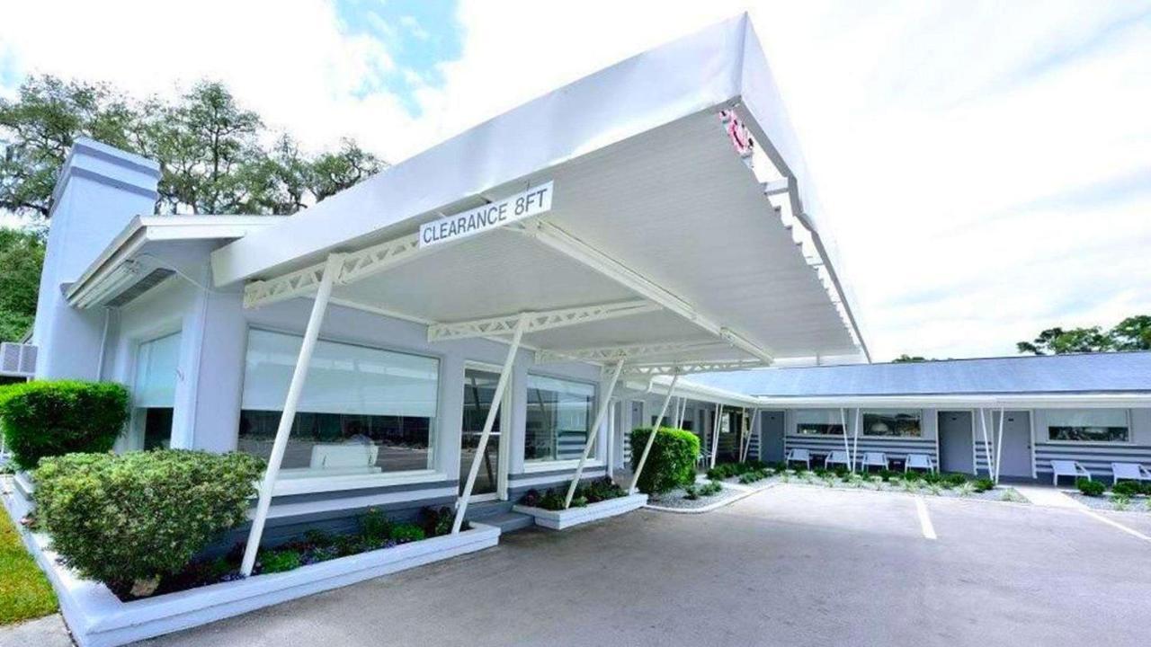 Sun Plaza Motel Silver Springs Buitenkant foto